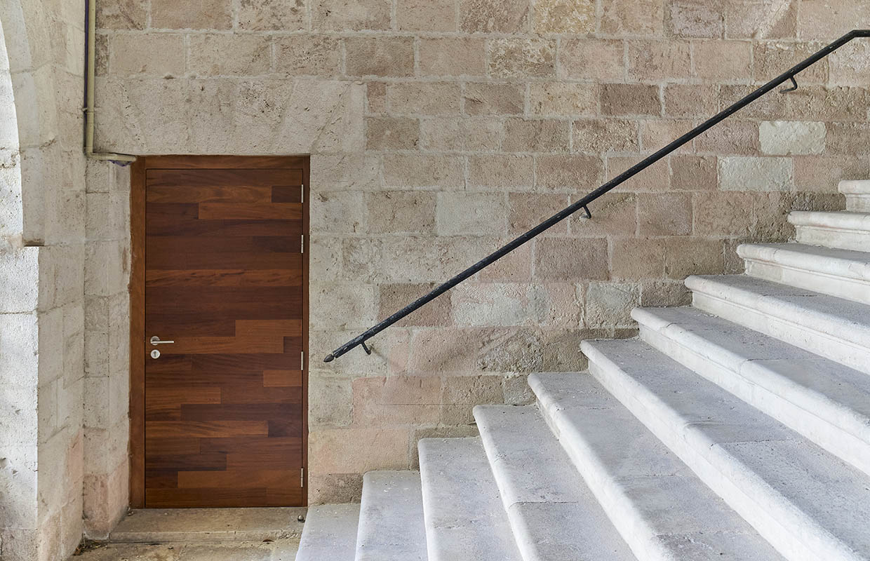 puertas a medida en Cantabria