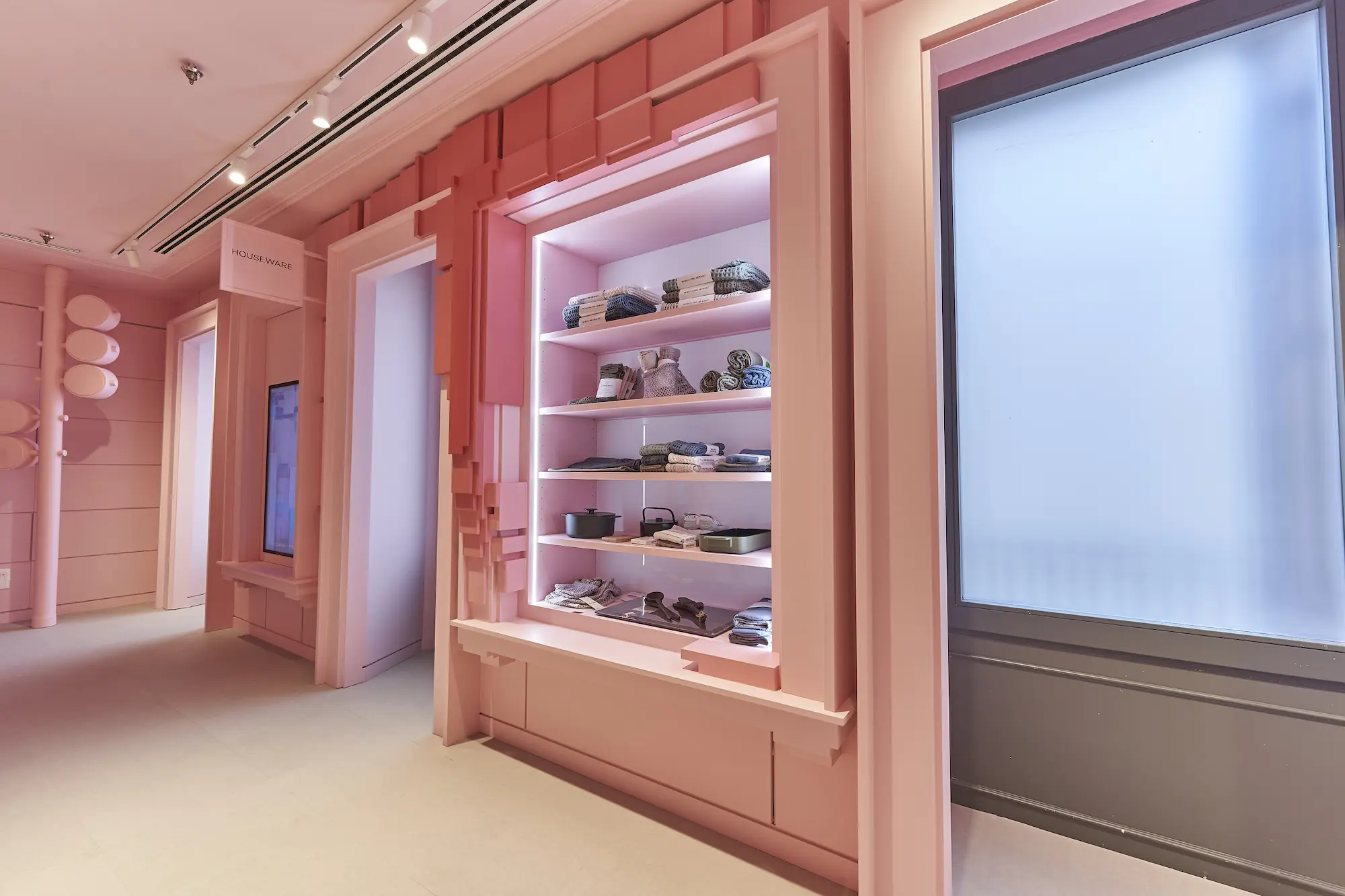 Mobiliario a Medida para Empresas y Negocios en Cantabria