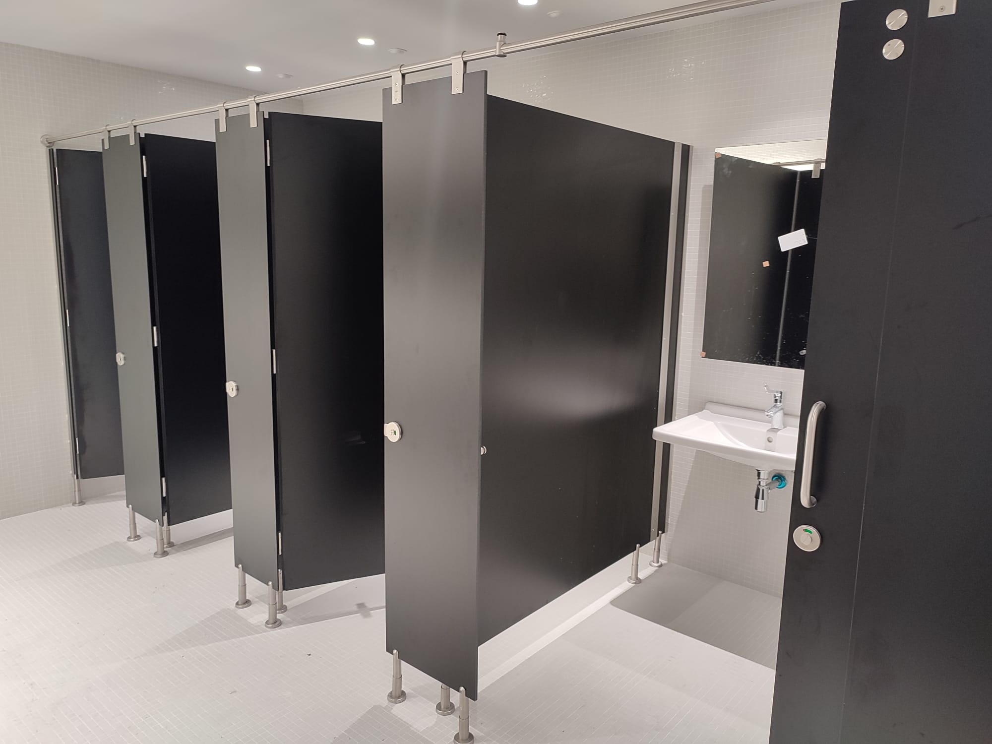 CABINAS FENÓLICAS EN CANTABRIA