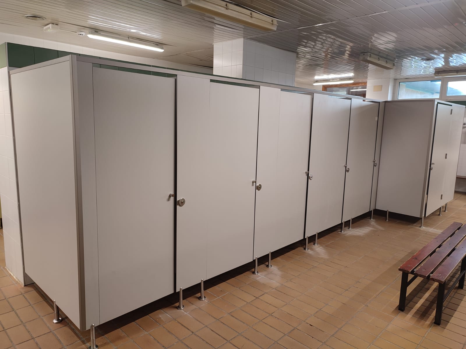 CABINAS FENÓLICAS EN CANTABRIA