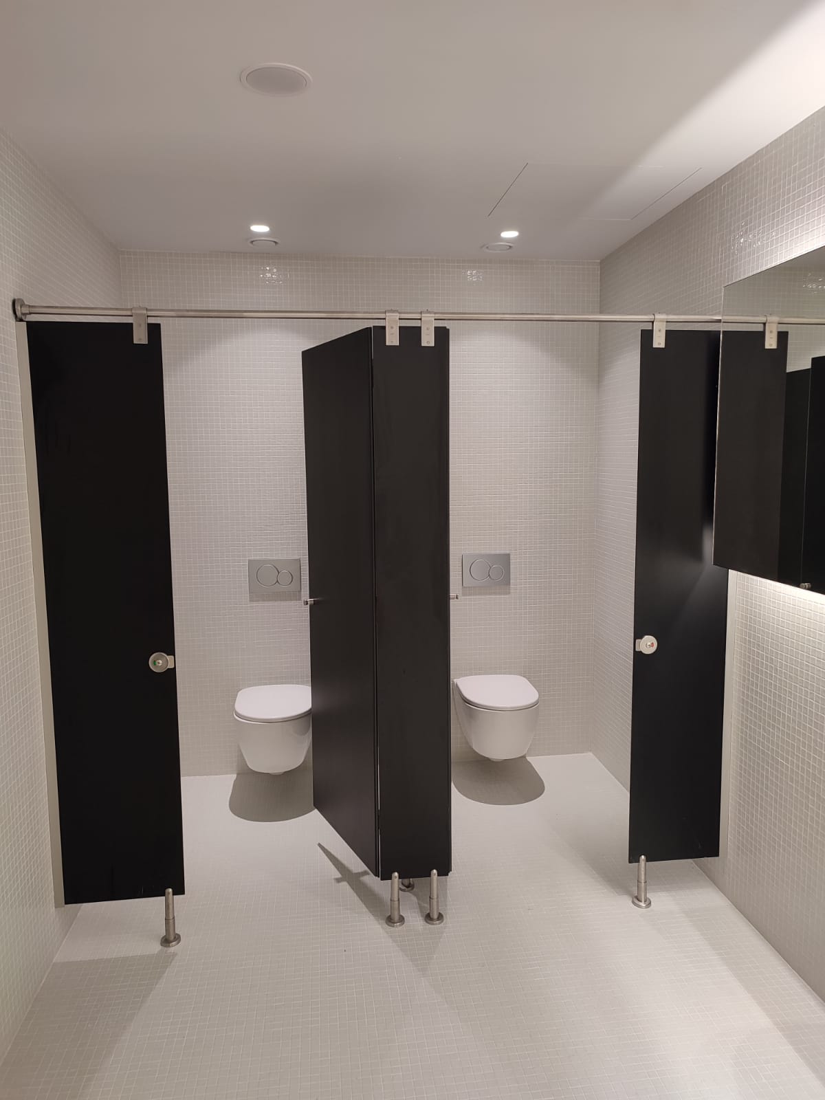 CABINAS FENÓLICAS EN CANTABRIA