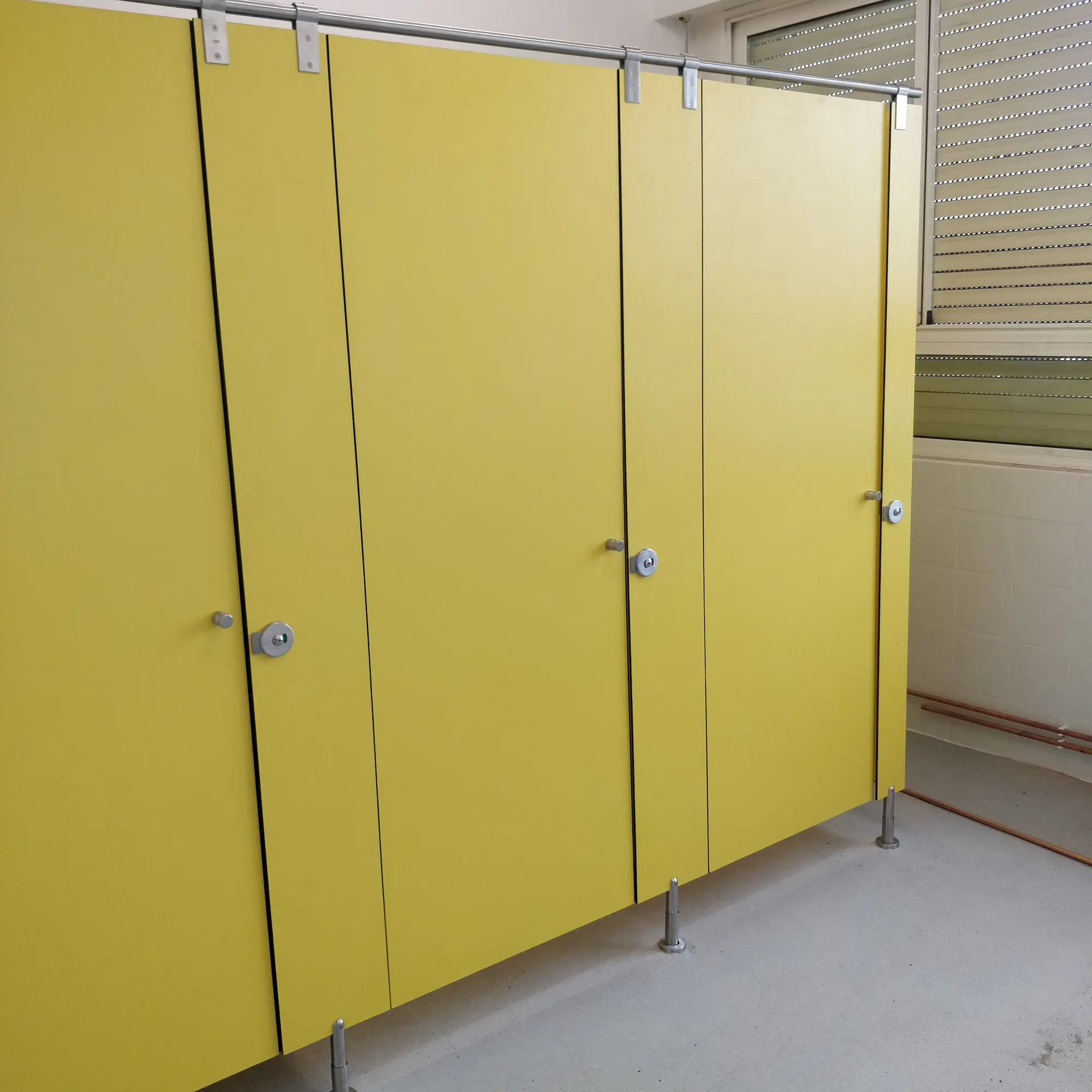 CABINAS FENÓLICAS EN CANTABRIA