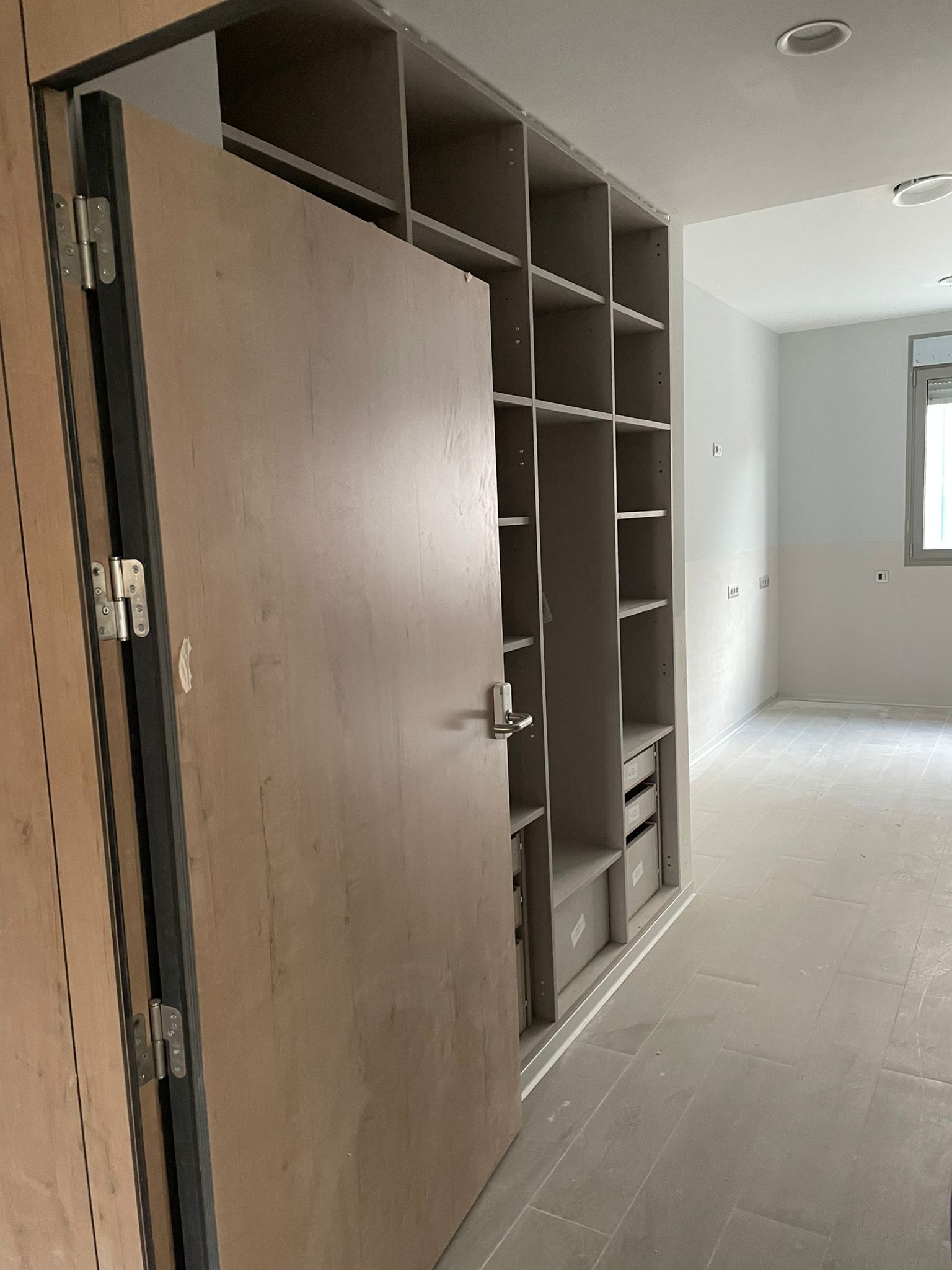 empresa puertas a medida en Cantabria