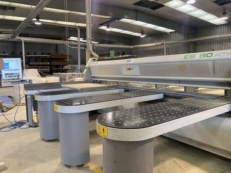 Taller de carpintería en Cantabria de Superficie by Mefa