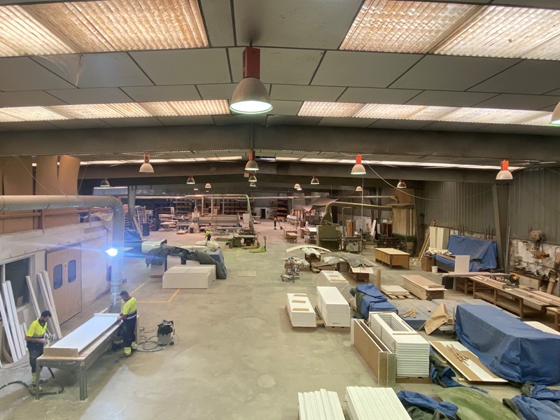 Taller de carpintería en Cantabria de Superficie by Mefa