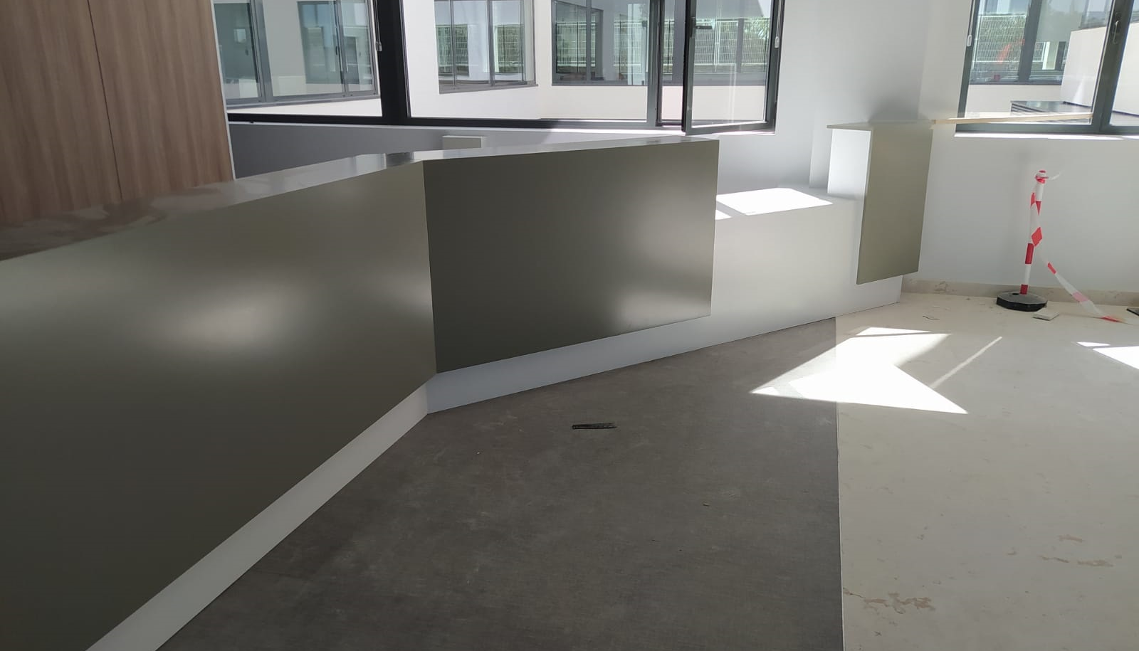 carpintería para oficinas