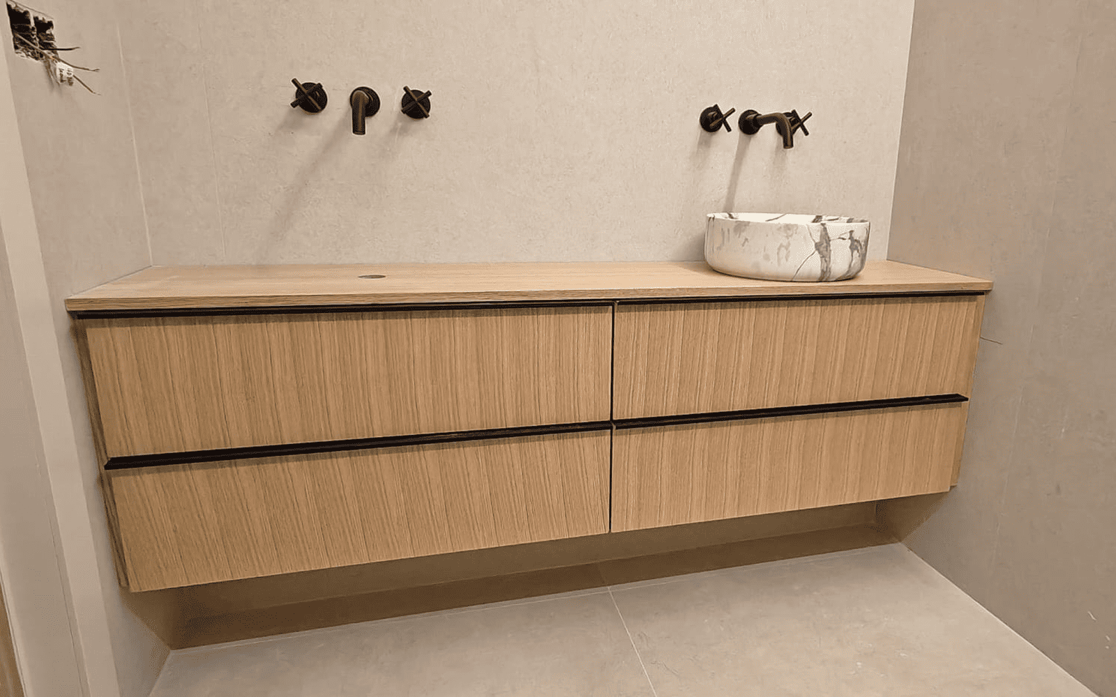 mueble de baño a medida en Santander